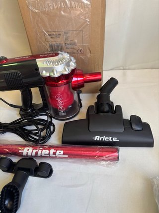 Aspirador de mano Ariete