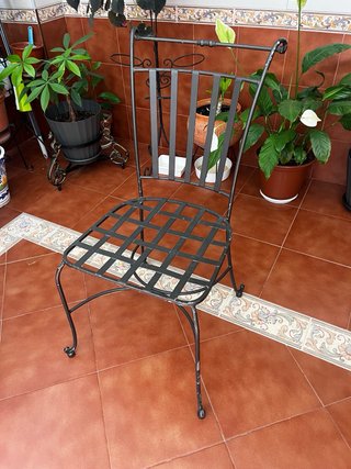 Mesa y 6 sillas exterior hierro forjado
