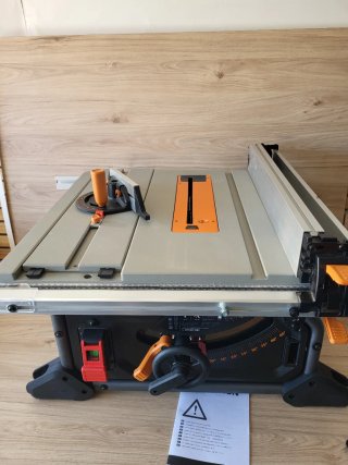 Sierra de mesa Evolution R255TBL