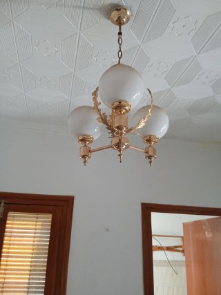 Lámpara colgante dorada elegante