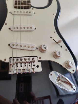 Guitarra eléctrica stratocaster