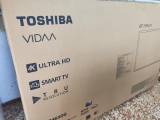 TV Toshiba 65 pulgadas Smart TV + soporte de pared
