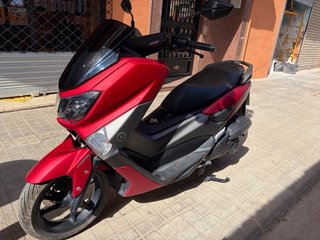 Yamaha NMAX 125 ABS Roja y Gris