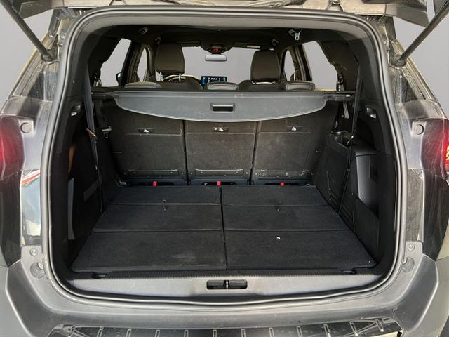 Peugeot 5008 1.2 100KW Allure Pack eDCS6 (2024)