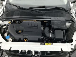 Land-Rover Range Rover Evoque 2.0L TD4 Diesel 110kW (150CV) 4x4 SE
