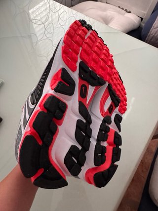 Zapatillas Nike Running Rojas y Negras