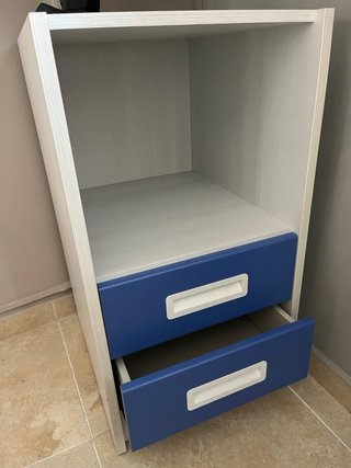 Cajonera estudio azul y blanco