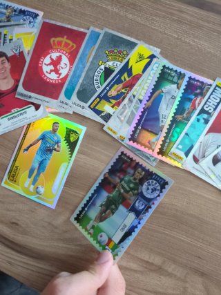 25 Cromos Panini LALIGA HYPERMOTION