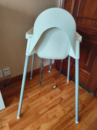 Trona infantil blanca