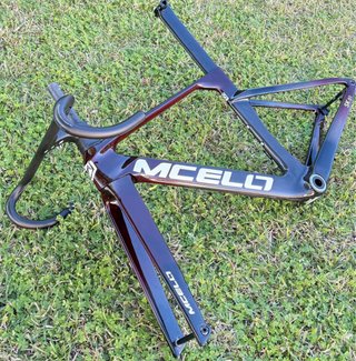 Mcelo Carbono cuadro T47 internal cable