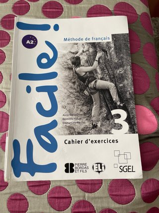 Facile 3 alumno/ libro +ejercicios