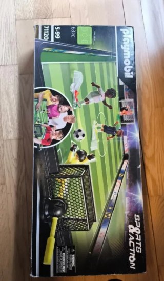 Futbolín y 6 figuras Playmobil de fútbol