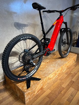 Mondraker Level R 2026 Rojo Talla S/M/ML/L/XL