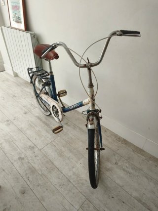 Bicicleta GAC clásica azul
