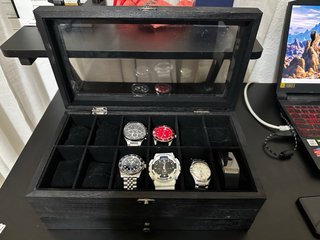 Caja para 12 relojes con joyero