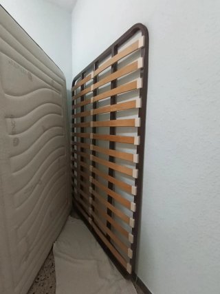 Colchón matrimonio casi nuevo marca Tencel+somier
