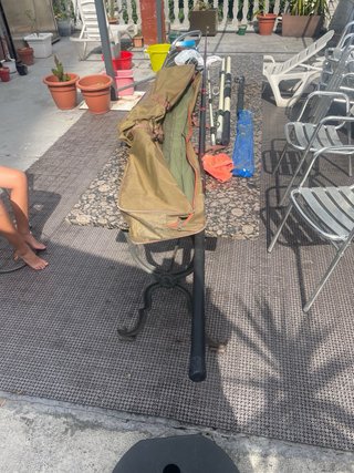 3 cañas de pesca, 2 carretes y funda