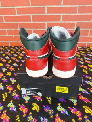 Jordan 1 Mid Talla 44.5 Eur.