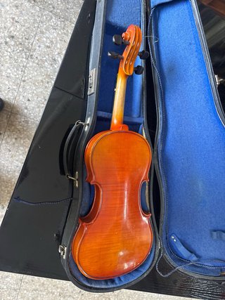 Violino con custodia da ristrutturare