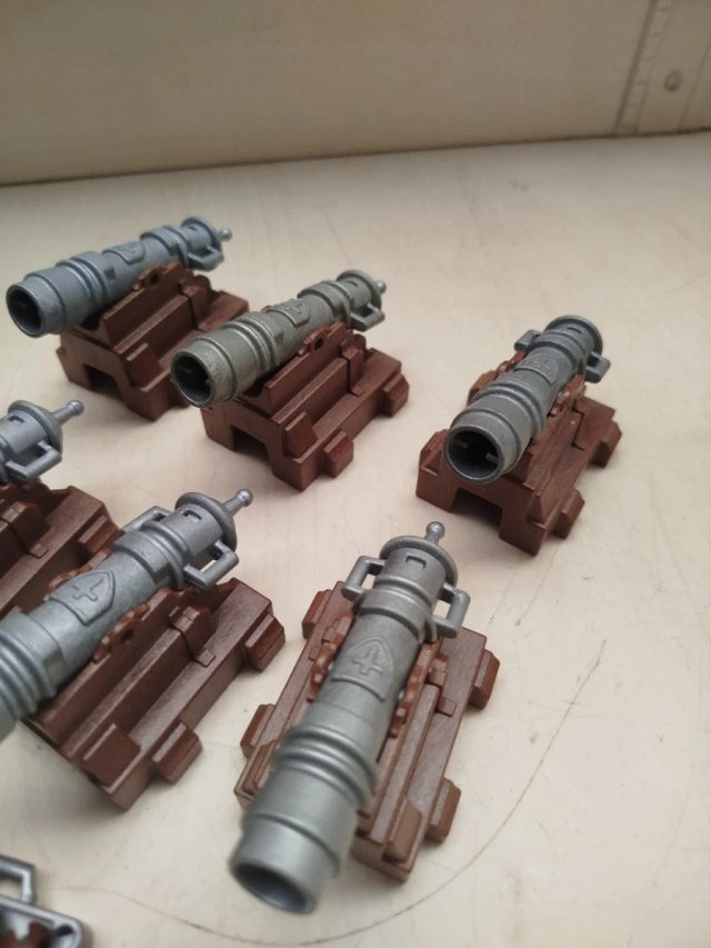 Lote Playmobil 7 cañones y balas