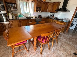 Mesa de comedor de pino macizo EXTENSIBLE