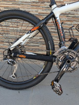 Bicicleta KTM Race Carbon