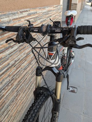 Bicicleta KTM Race Carbon