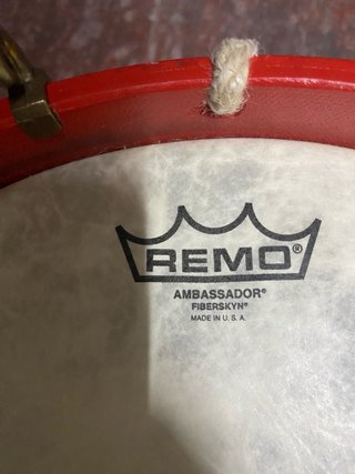 Tambor de época hecho a mano