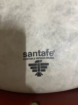 Tambor de época hecho a mano