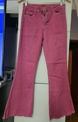 Pantalón vaquero elástico campana