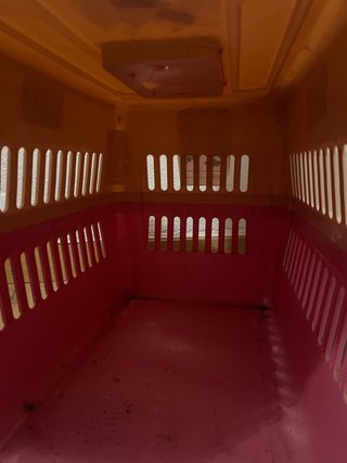 Transportadora para perros beige y rosa