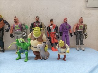 Lote 13 Figuras Acción Articuladas.  Marca Asbro.