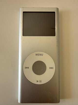 iPod Nano 2ª Gen 2GB Plata + Caja
