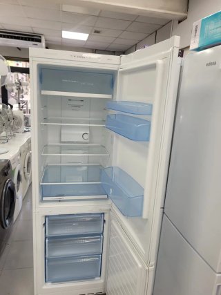 ☆NEVERA MARCA BALAY COMBI NOFROST A+☆