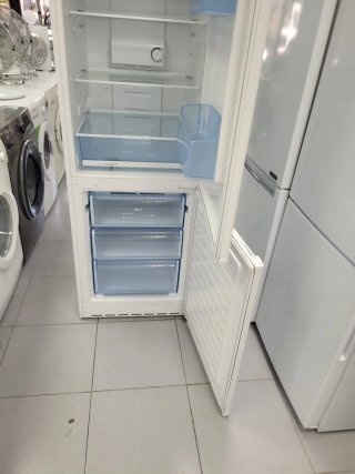 ☆NEVERA MARCA BALAY COMBI NOFROST A+☆