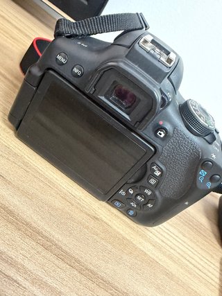 Pack CANON EOS750d+Objetivo CANON EFS 18-135mm+...