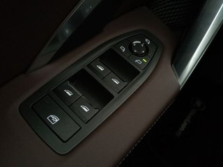 BMW iX2 xDrive30