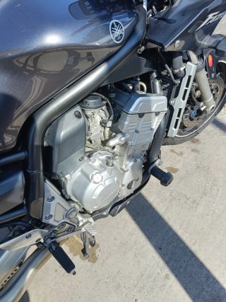 Yamaha FZS 1000 Fazer Carburación 143 CV