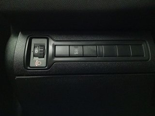 Peugeot 308 W Style BlueHDi 100 S&S 6 Vel. MAN
