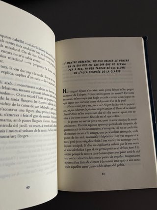 Diumenge al matí, al peu del salze