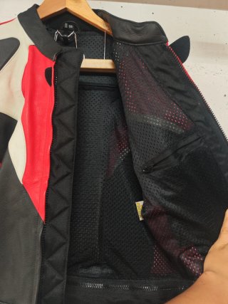 Chaqueta de cuero para moto