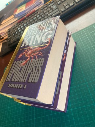 Apocalipsis . Stephen king . En dos tomos