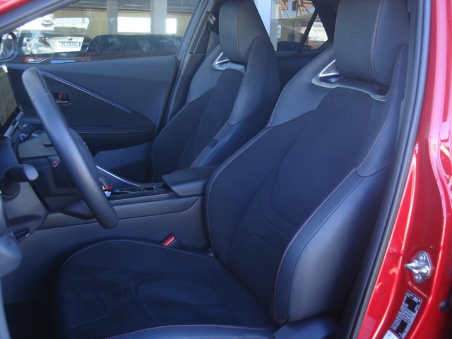 Toyota C-HR 2024