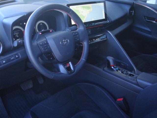 Toyota C-HR 2024