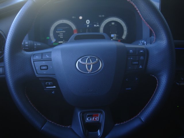 Toyota C-HR 2024