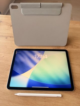 iPad Air 5 (M1) 64GB + Apple Pencil