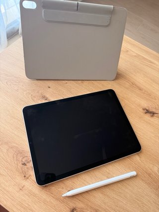 iPad Air 5 (M1) 64GB + Apple Pencil