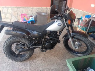 Se cambia por scooter moto Yamaha Trailway negocia