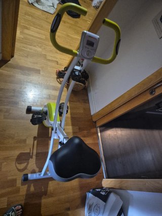 Bicicleta Estática Compacta