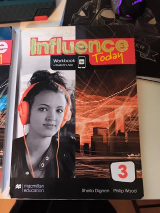 INFLUENCE TODAY 3 Student's book: libro de text...